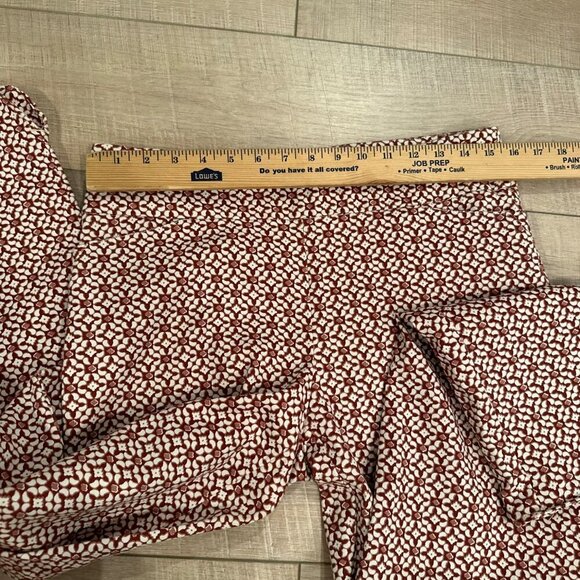 Red & White Floral Patterned High-Waisted Pants Croft & Barrow Size 8 - Picture 6 of 10